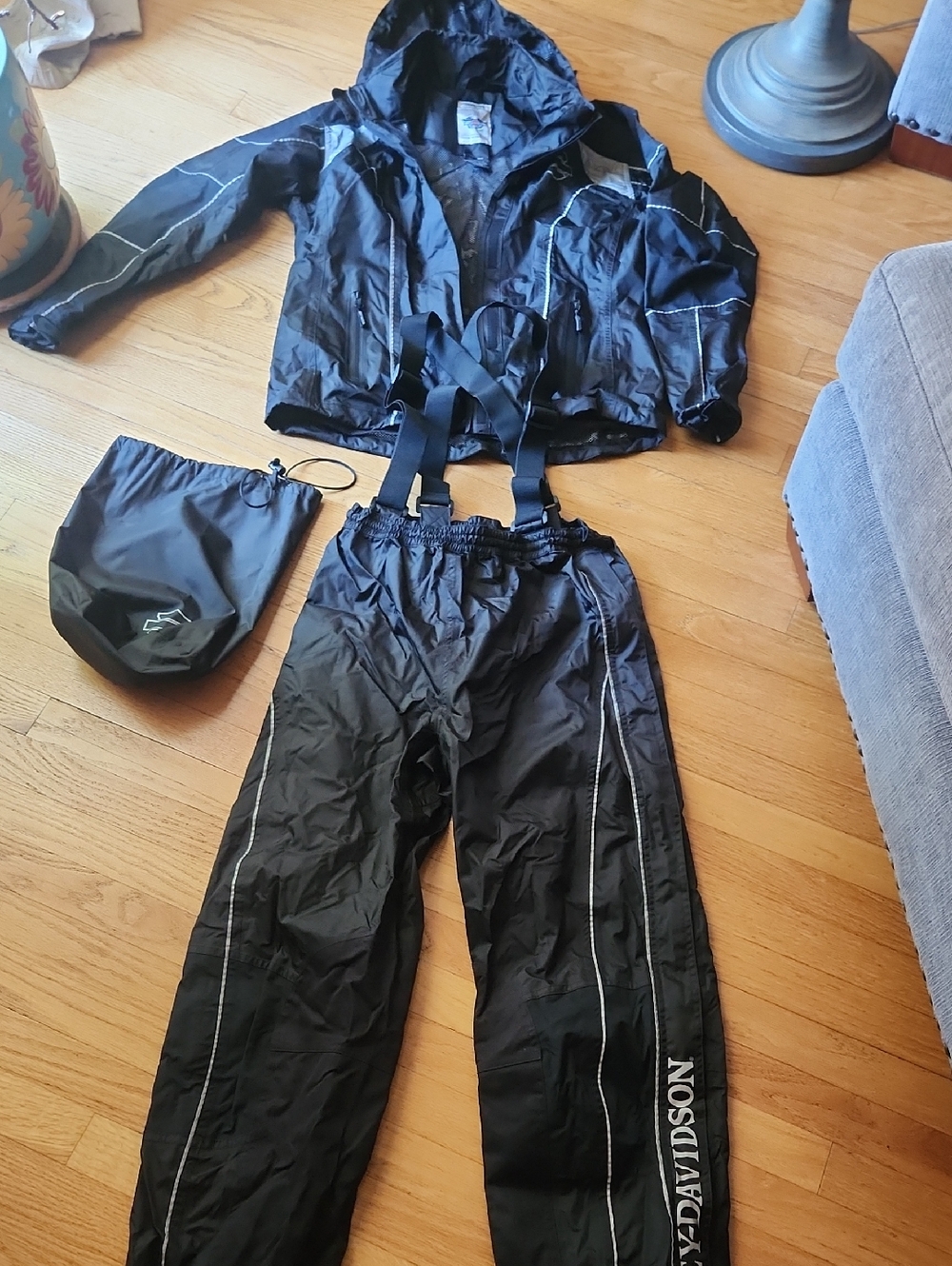 Harley-Davidson Black and White Logo Motorcycle Rainsuit Size Medium